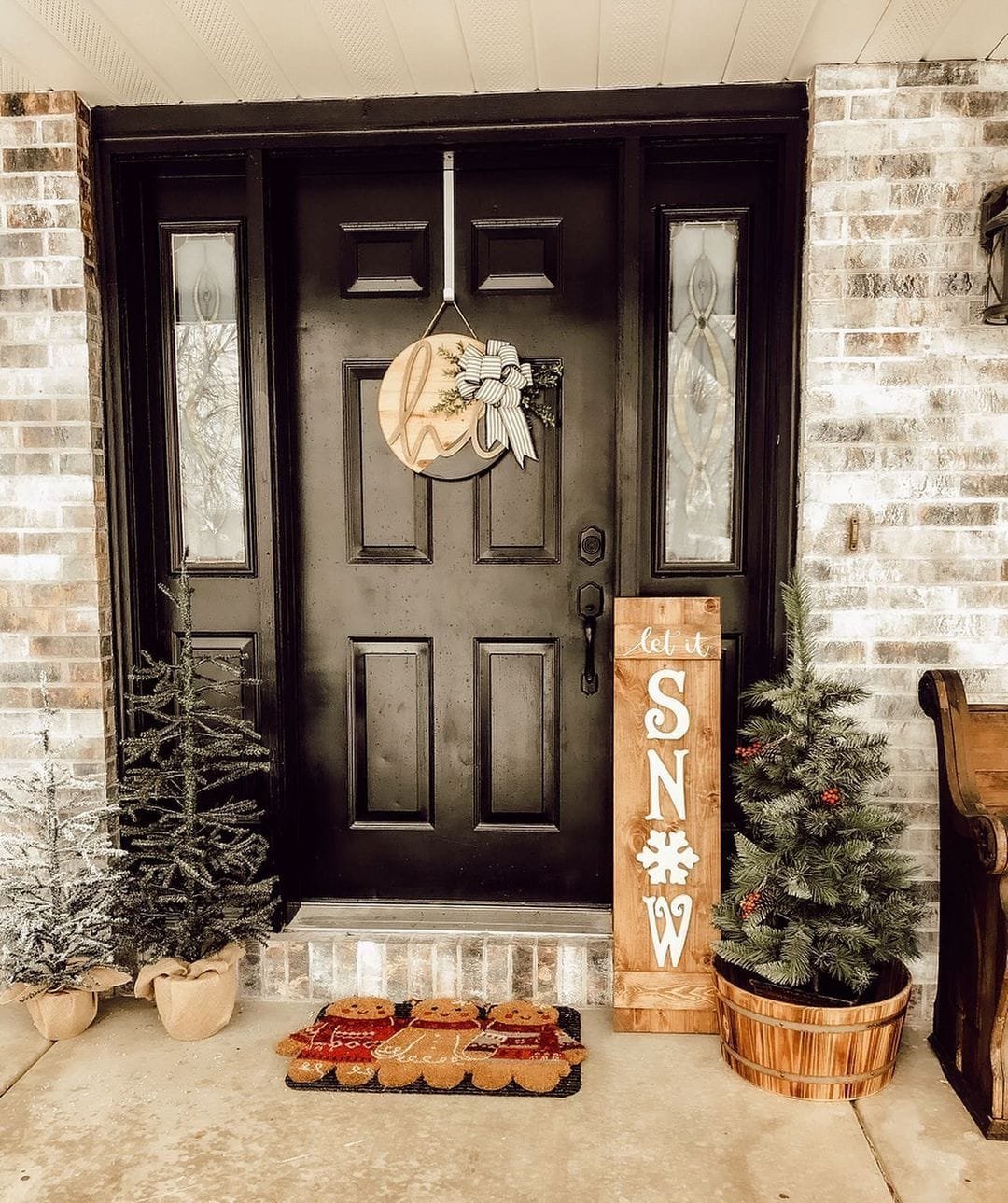 winter-front-porch-decor