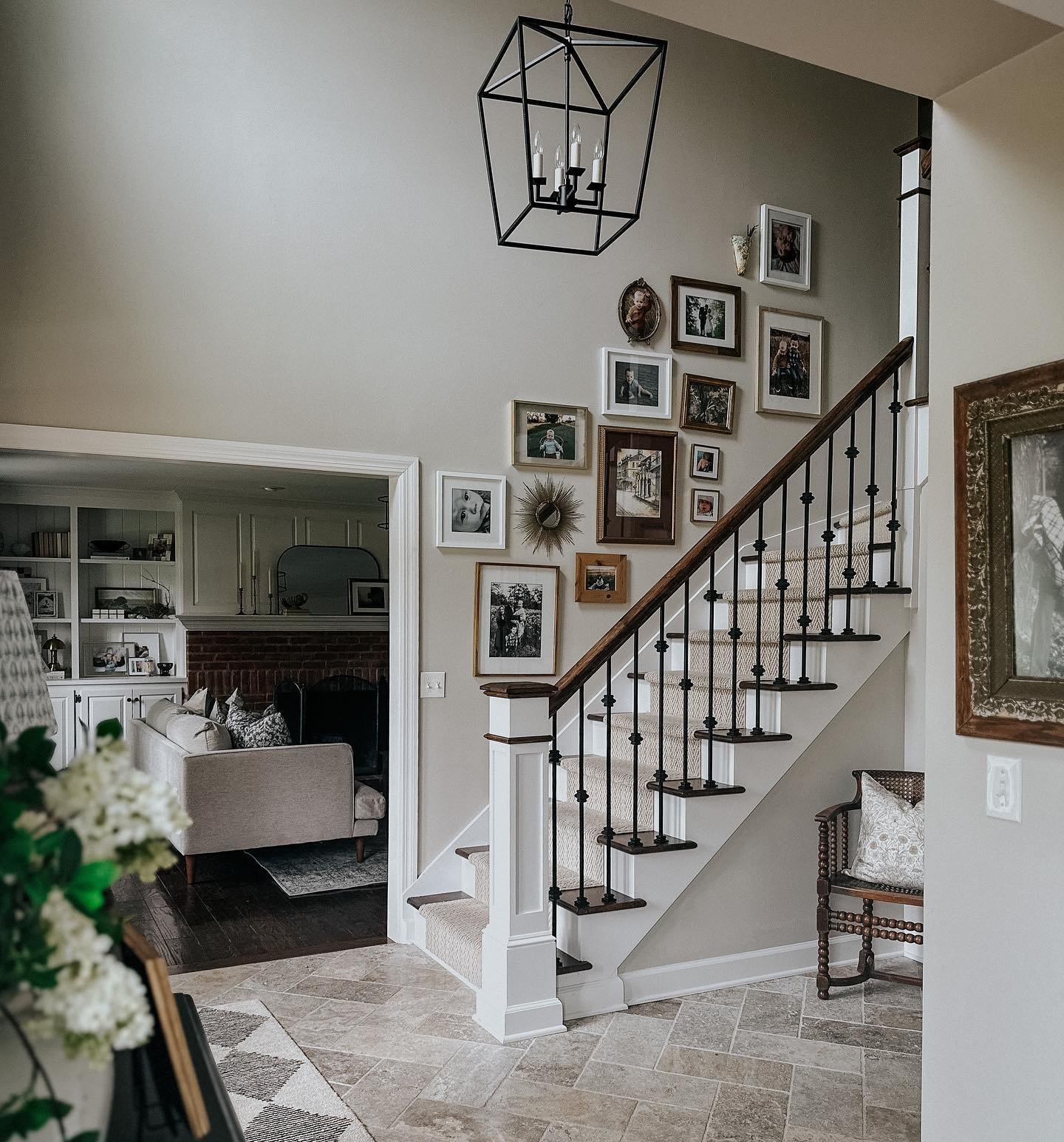 Innovative Twists: Unique Ideas for Farmhouse Stair Railing Designs